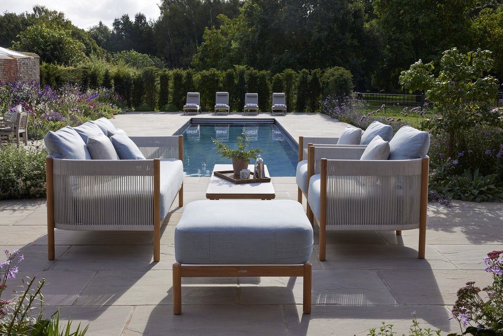 Cocoon Deep-Seated Settee