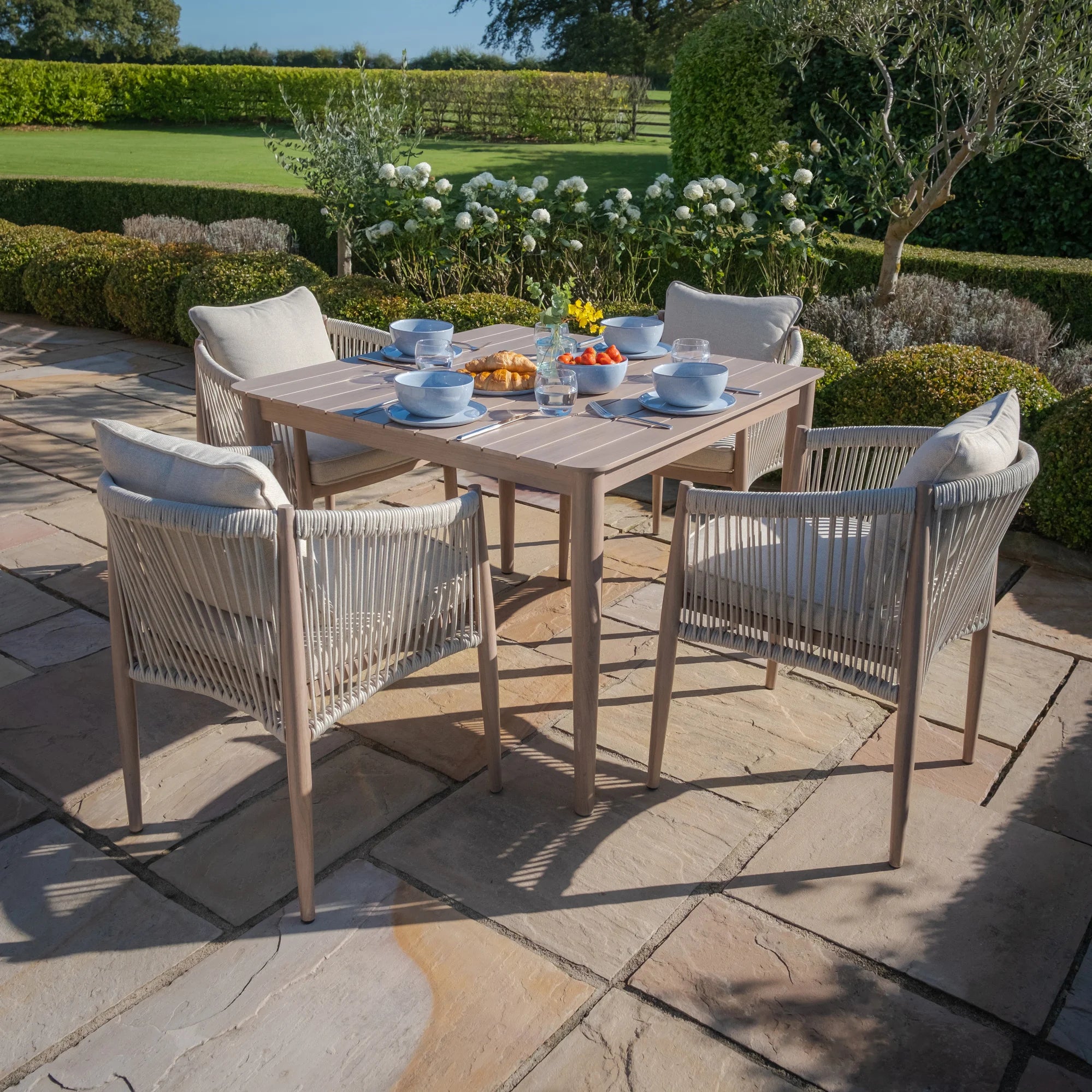 Maze - Havana Rope Weave 4 Seat Square Dining Set