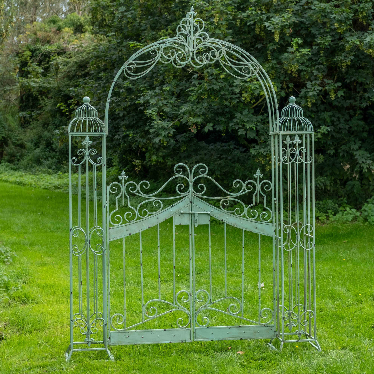 EGF Vintage Arch with Gates Wrought Iron