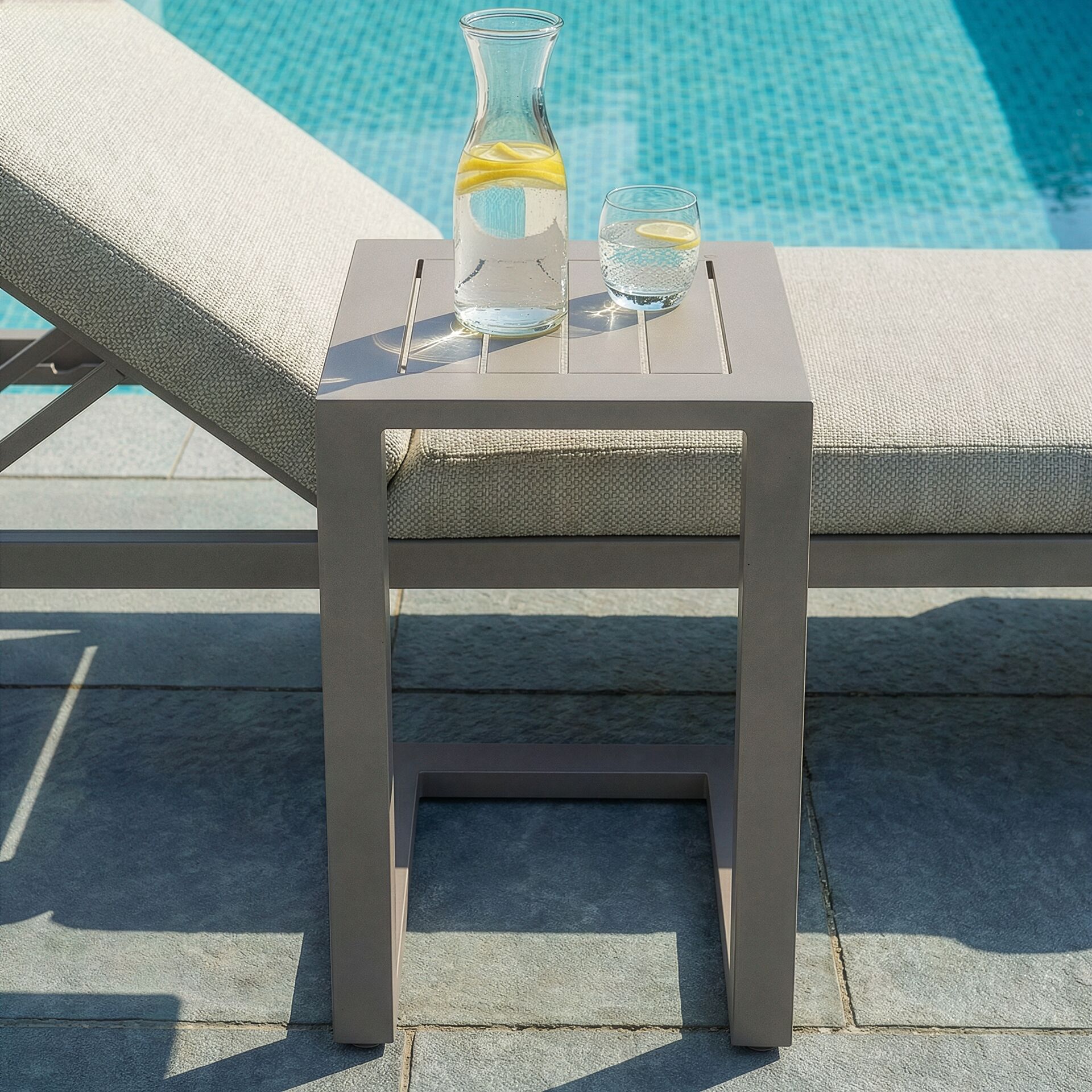 Maze - Outdoor Fabric Aluminium Side Table - Café
